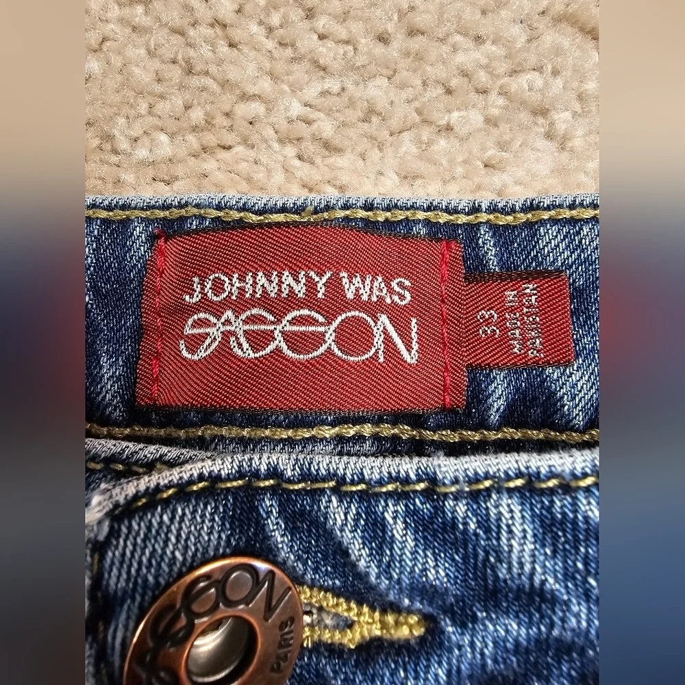 JOHNNY WAS Sancere Blue Straight Leg Jeans Medium Wash in the Size 33‎ - Picture 4 of 9